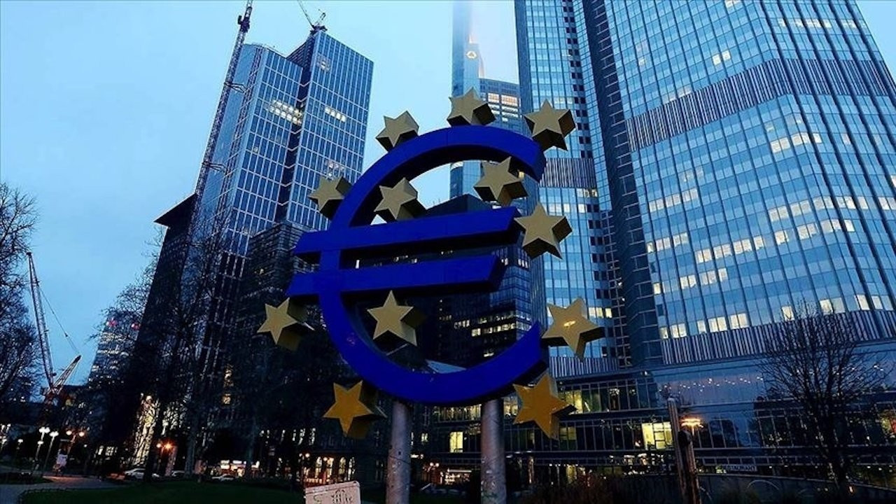 Euro Bölgesi ekonomisinden negatif sinyaller