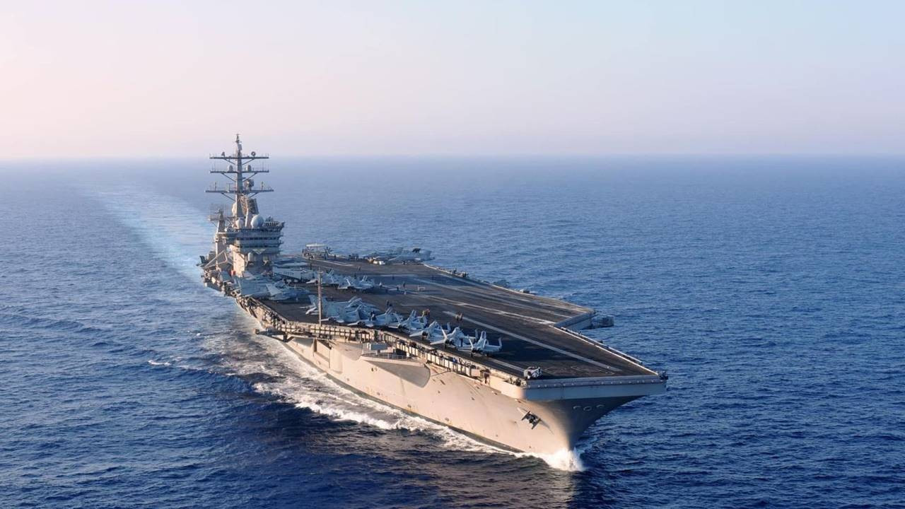Husileri hedef almıştı: ABD’nin uçak gemisi görevini tamamladı